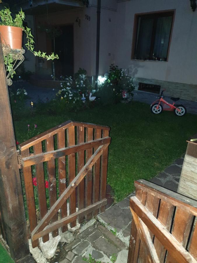 Zărneşti Casa Nicoladis 아파트 외부 사진